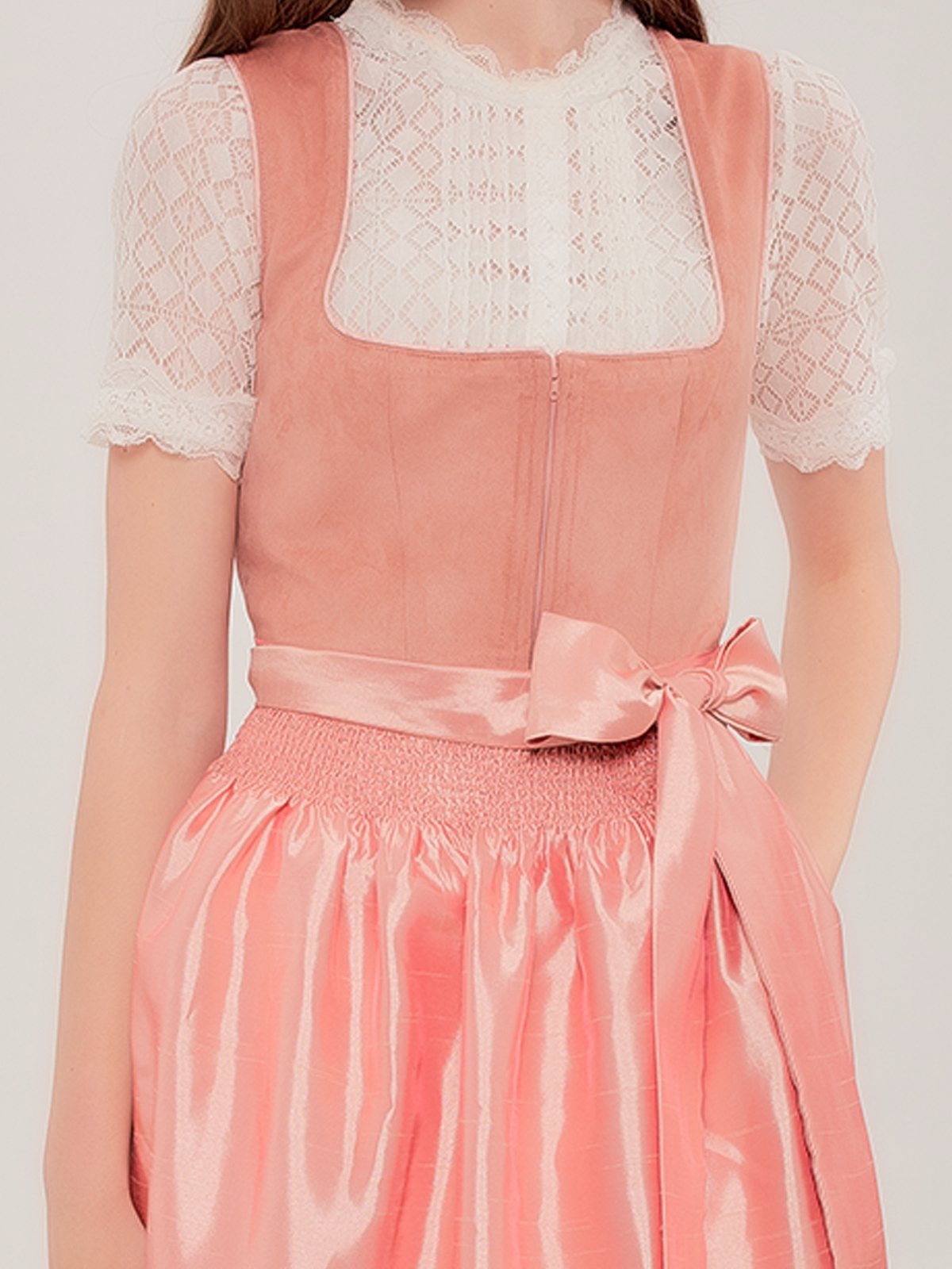 Perfekte Dirndl-Passform in Rosa