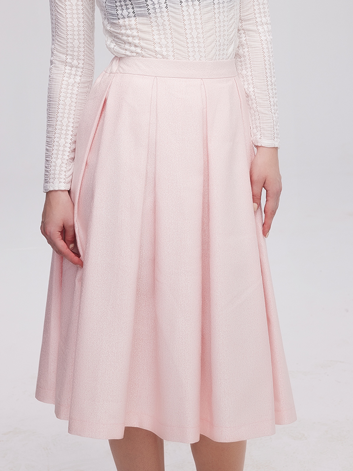 Modernes Dirndl in Rosa mit perfekter Passform