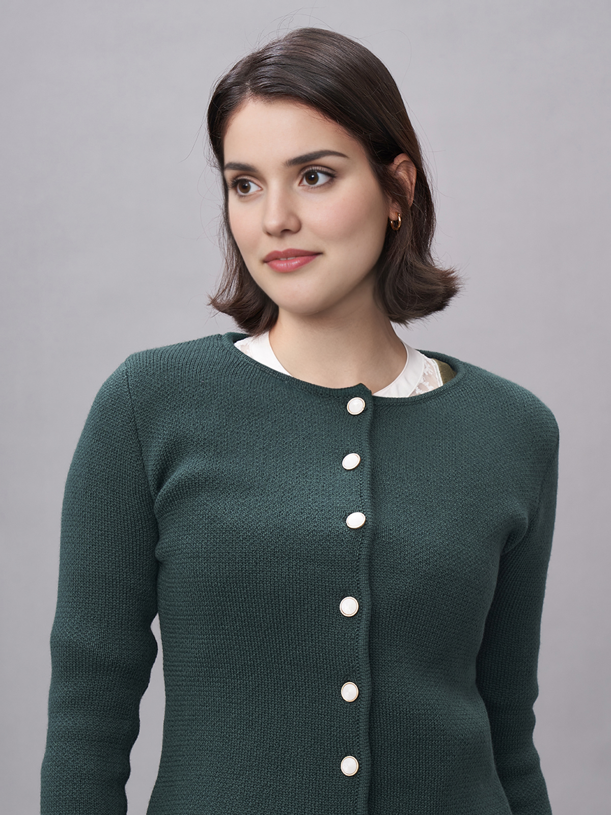 Elegantes grünes Dirndl