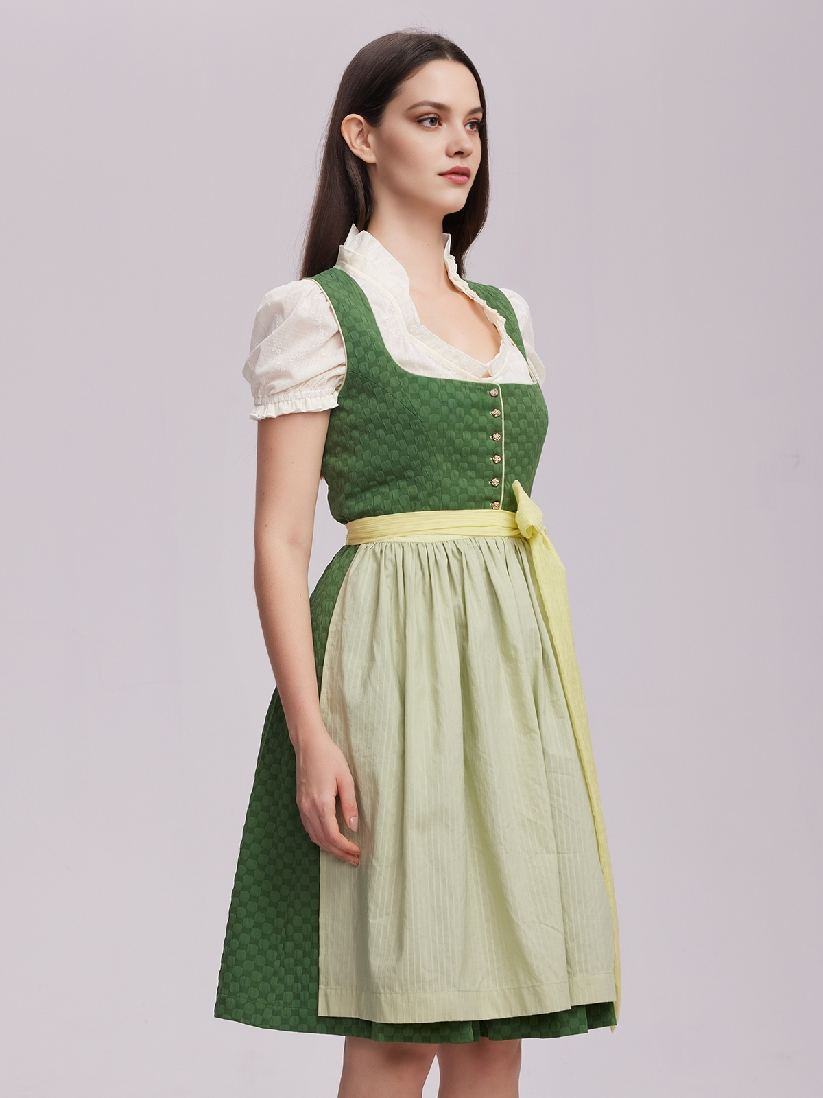 Dirndl in Größe 52