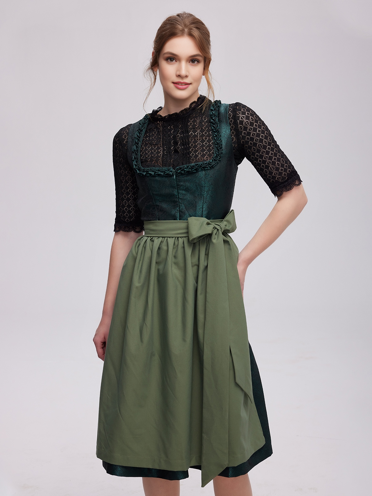 Modernes Dirndl in Grün