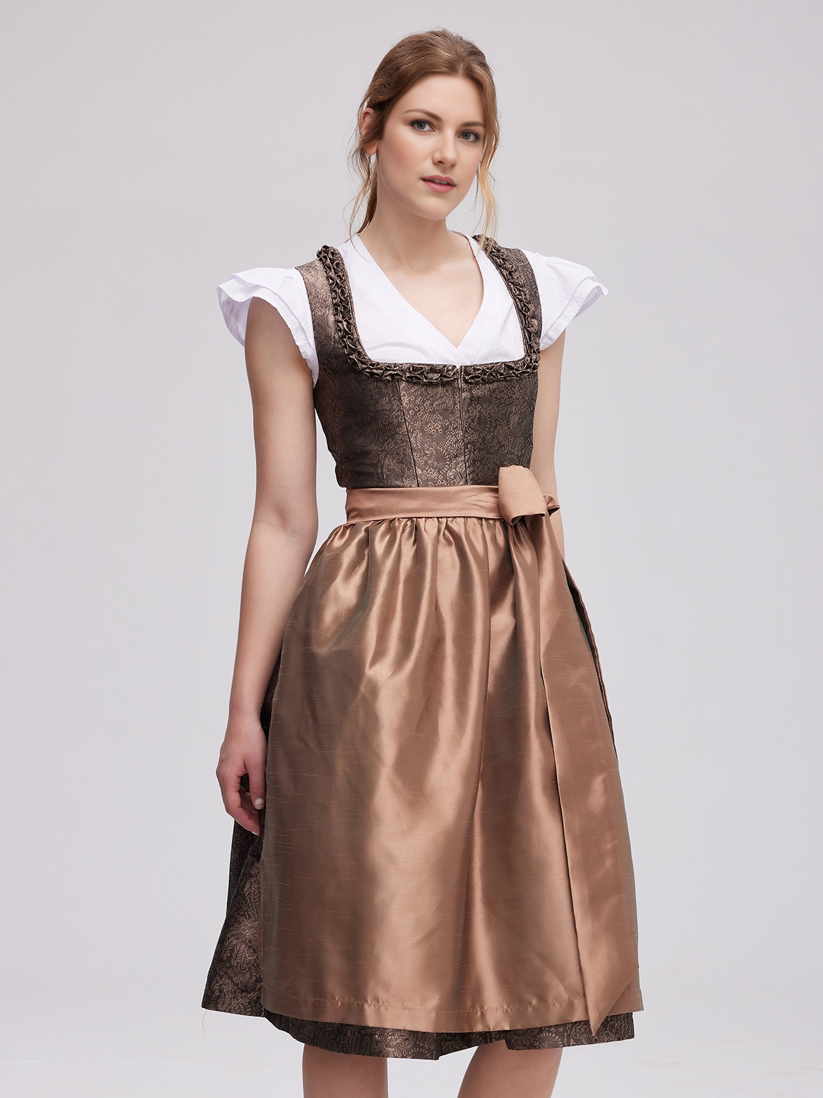 Dirndl Creme Beige in eleganter Wildleder-Optik