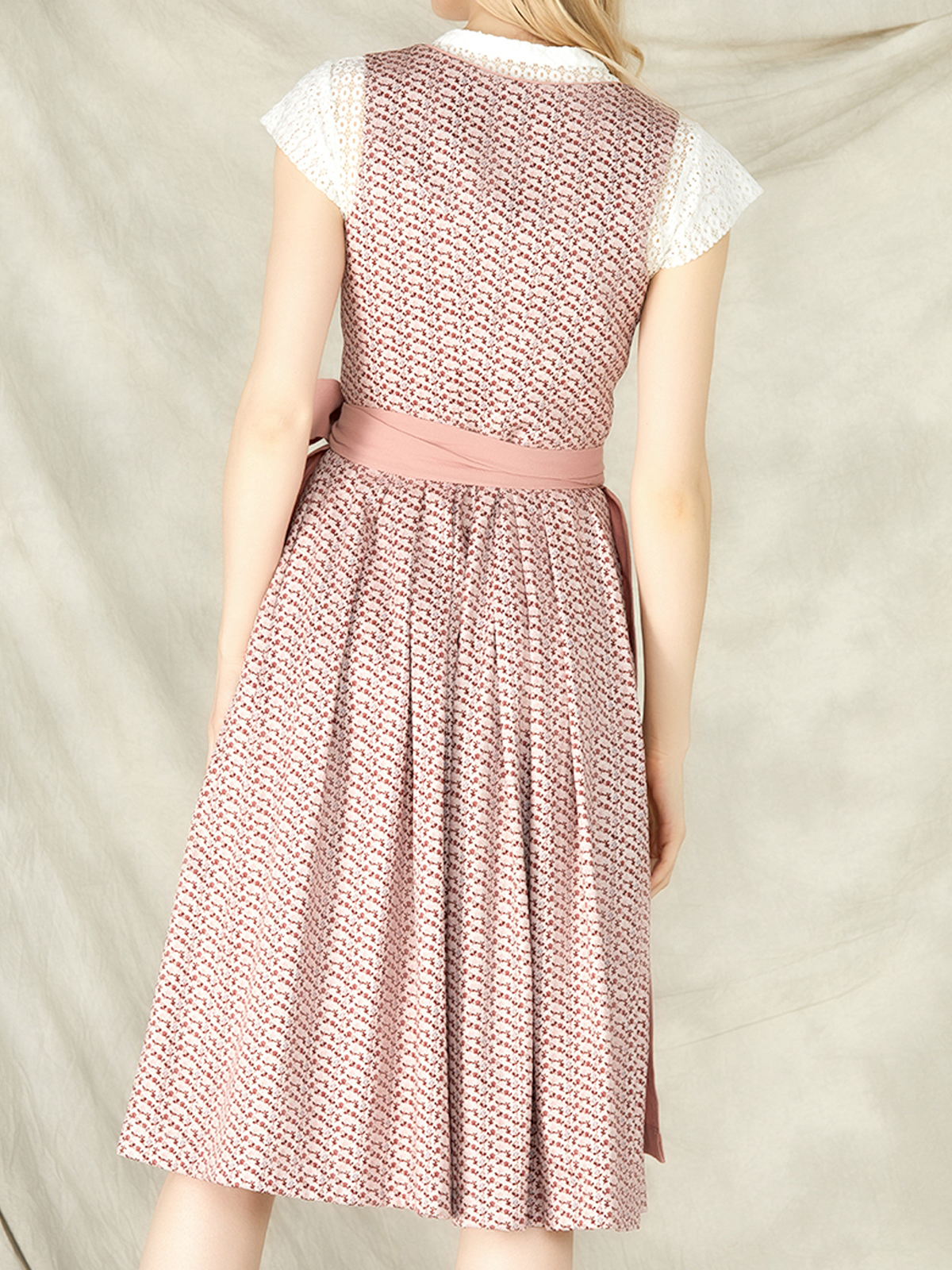 Modernes Langarm Dirndl in Rosa